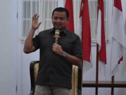 Bupati Sumedang Akui Jasa Guru Hingga Cita-citanya Tercapai