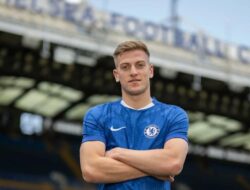 Resmi Diikat Kontrak Jangka Panjang, Liam Delap: Aku Ingin Memenangkan Trofi Bersama Chelsea!
