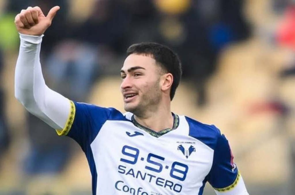 Tinggalkan Verona, Bek Masa Depan Italia Hijrah ke Liga Inggris