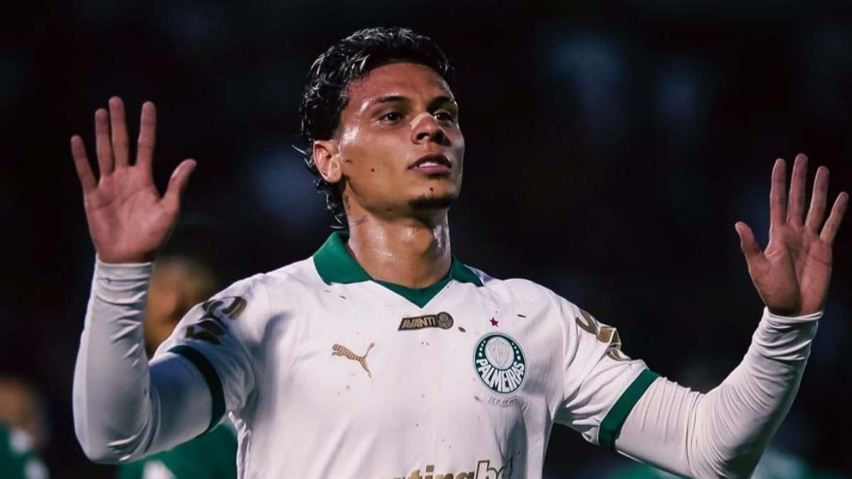 Benfica Siap Bajak Target Transfer AS Roma