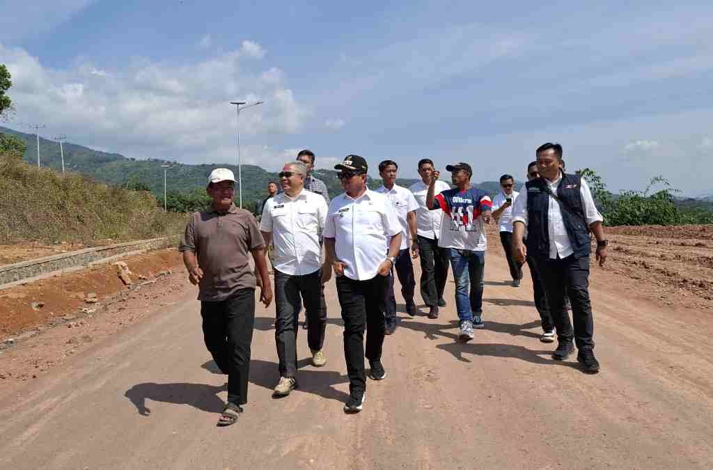 Bupati Sumedang Cek Kesiapan Jalan Lingkar Utara Jelang Festival Pesona Jatigede 2025
