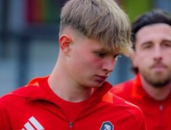 Liverpool Kalahkan Arsenal dalam Perburuan Wonderkid Salford City