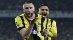Milan Škriniar Ingin Tetap di Fenerbahçe
