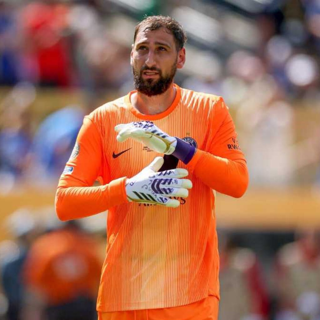Agen Gigi Sindir PSG, Donnarumma Menuju Man City