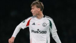 Bek Muda Polandia, Jan Ziolkowski Merapat ke Roma