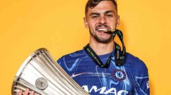 Chelsea, Dewsbury Hall Jalani Tes Medis di Everton