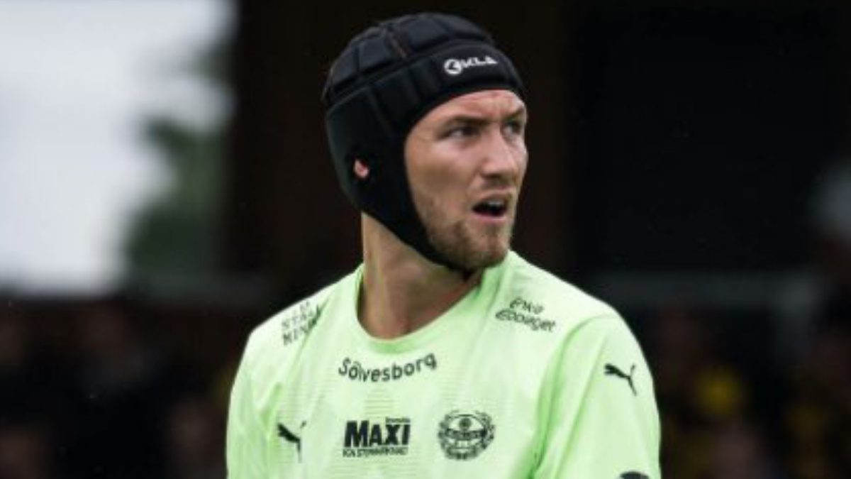 Como Dapat Kiper Muda Swedia, Noel Törnqvist