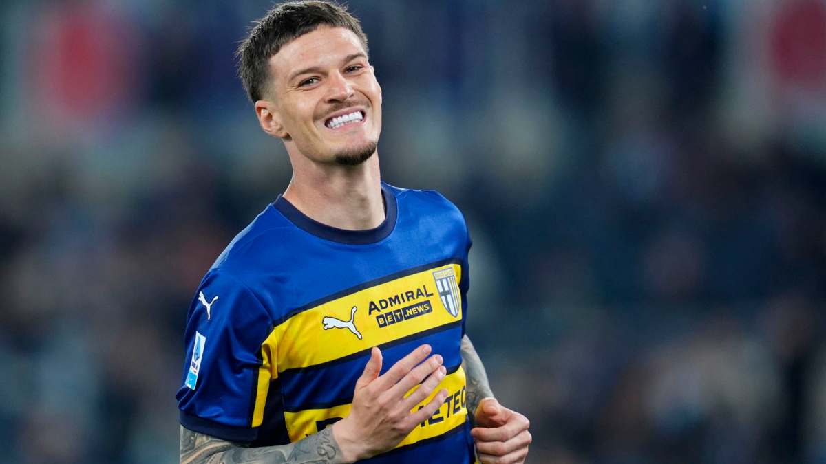 Dennis Man, PSV Eindhoven Terus Nego Parma