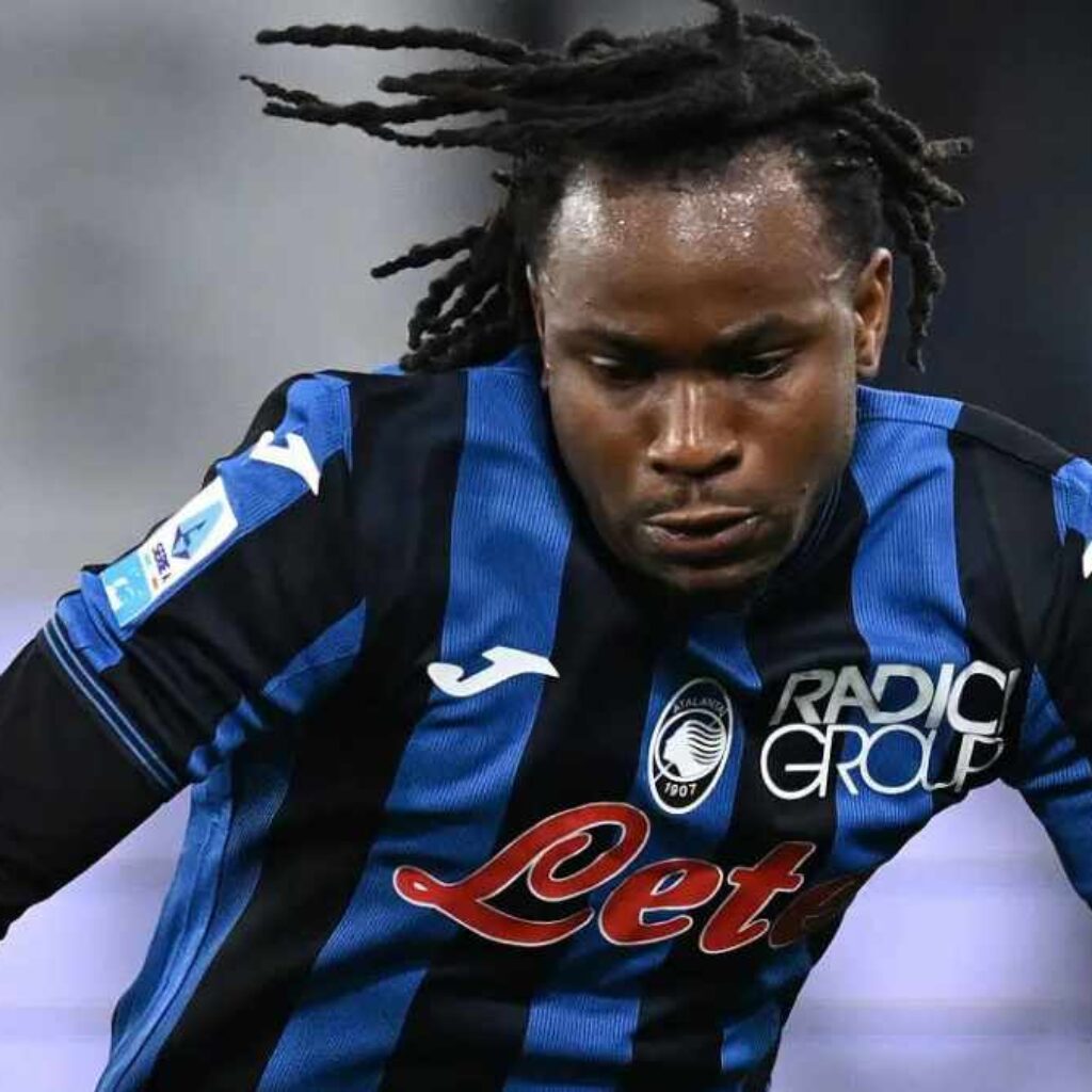 Inter Setop Buru Lookman, Fokus Cari Gelandang dan Bek Baru
