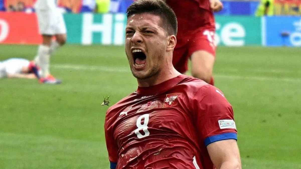 Luka Jović Gabung AEK Athens