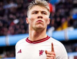 Sudah Dapat Sesko! MU Bahagia Jika AC Milan Tebus Rasmus Højlund