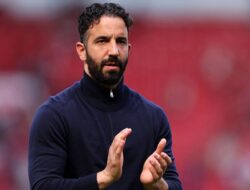 Man United Fokus Buru Gelandang, Kiper dan Penyerang Baru, Rombak Skuat Nih?