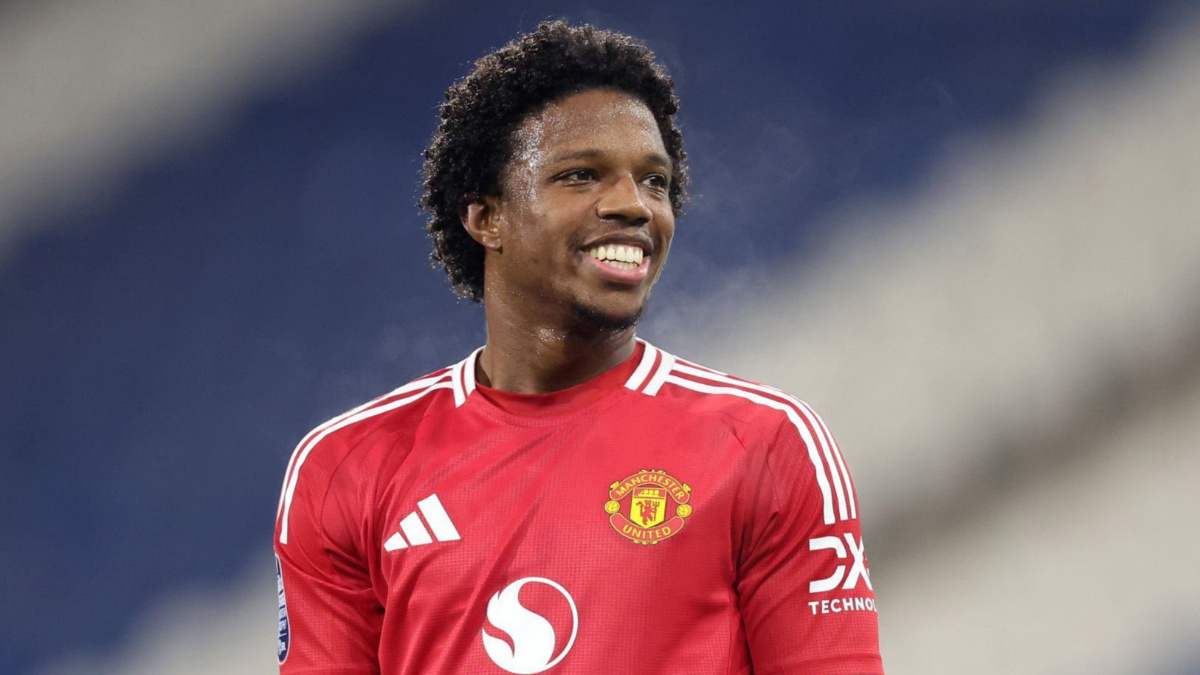 Sancho, Roma Juga Nego MU untuk Tyrell Malacia