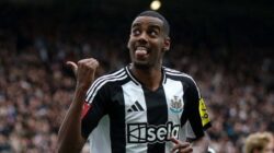 Isak Ngebet ke Liverpool! Situasi Newcastle Kian Rumit