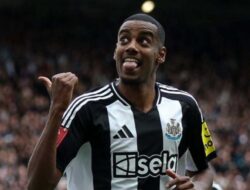 Ngebet ke Liverpool! Isak, Sesko Bikin Situasi Newcastle Makin Rumit