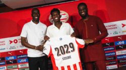 Sol Sidibe PSV Inggris