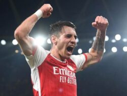 Sudah Ditolak Arsenal, Porto Ngotot Dapatkan Jakub Kiwior