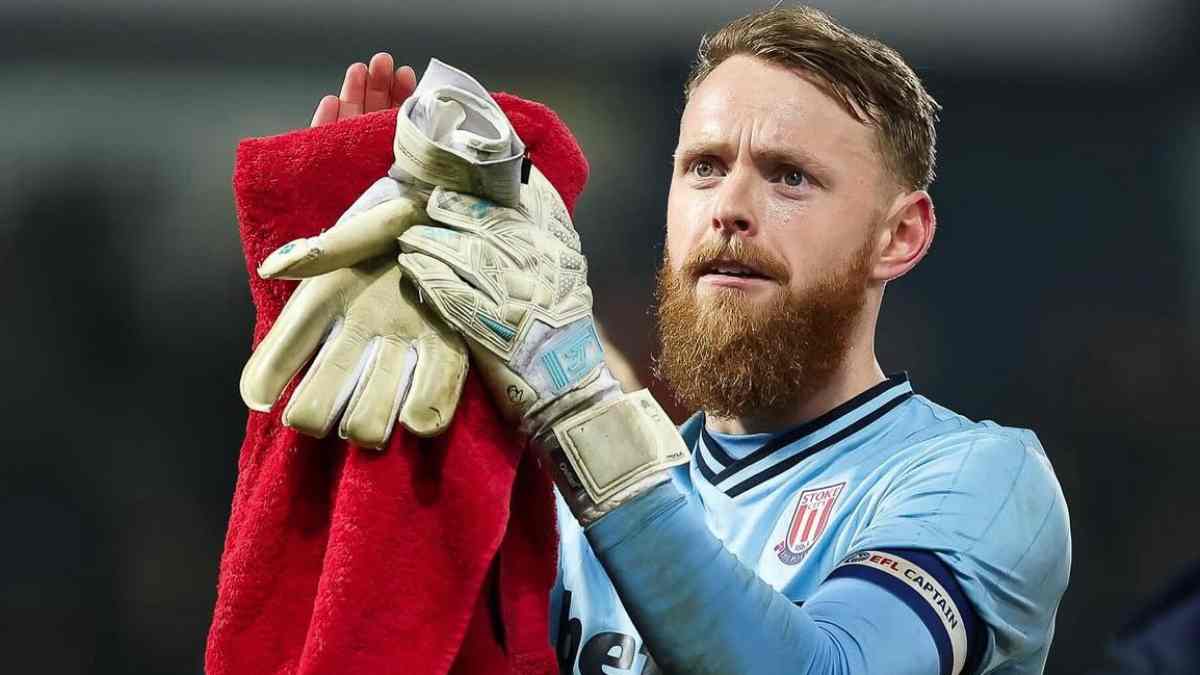 Viktor Johansson Berpeluang Pergi dari Stoke City
