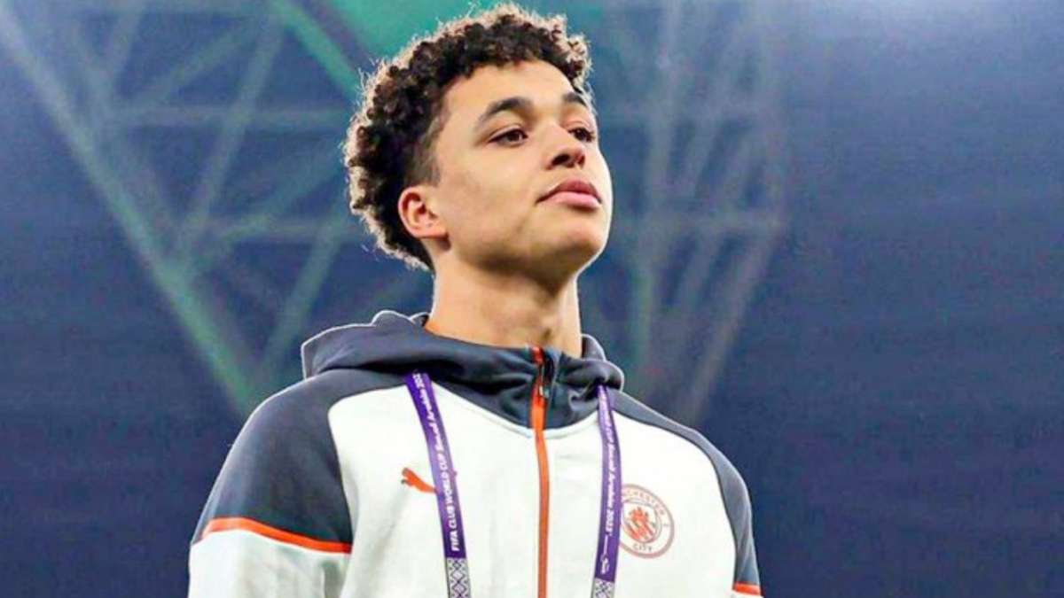 Watford Kepincut Bek Muda Max Alleyne, Man City