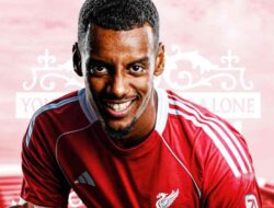Saga Transfer Tuntas! Alexander Isak Resmi Gabung Liverpool, Pecahkan Rekor Premier League