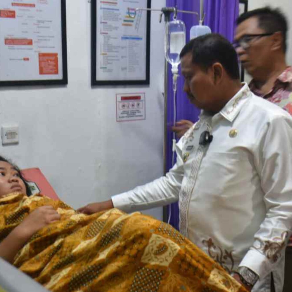 MBG di Ujungjaya Sumedang Dihentikan Sementara, 70 Pasien Keracunan Ditangani Intensif