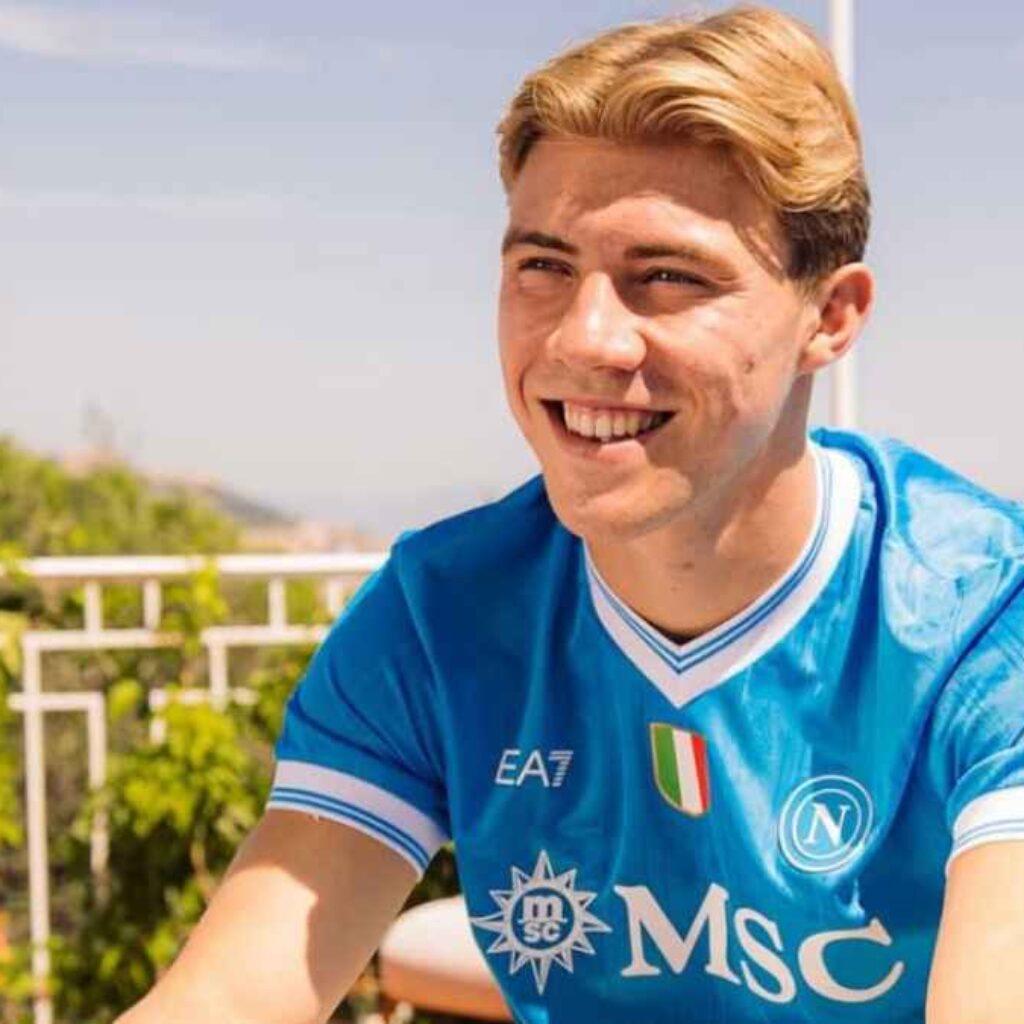 Napoli Pasang Klausul Rilis Tinggi Rasmus Højlund