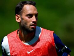 Pelatih Galatasaray Ungkap Alasan Gagal Dapat Çalhanoğlu dari Inter