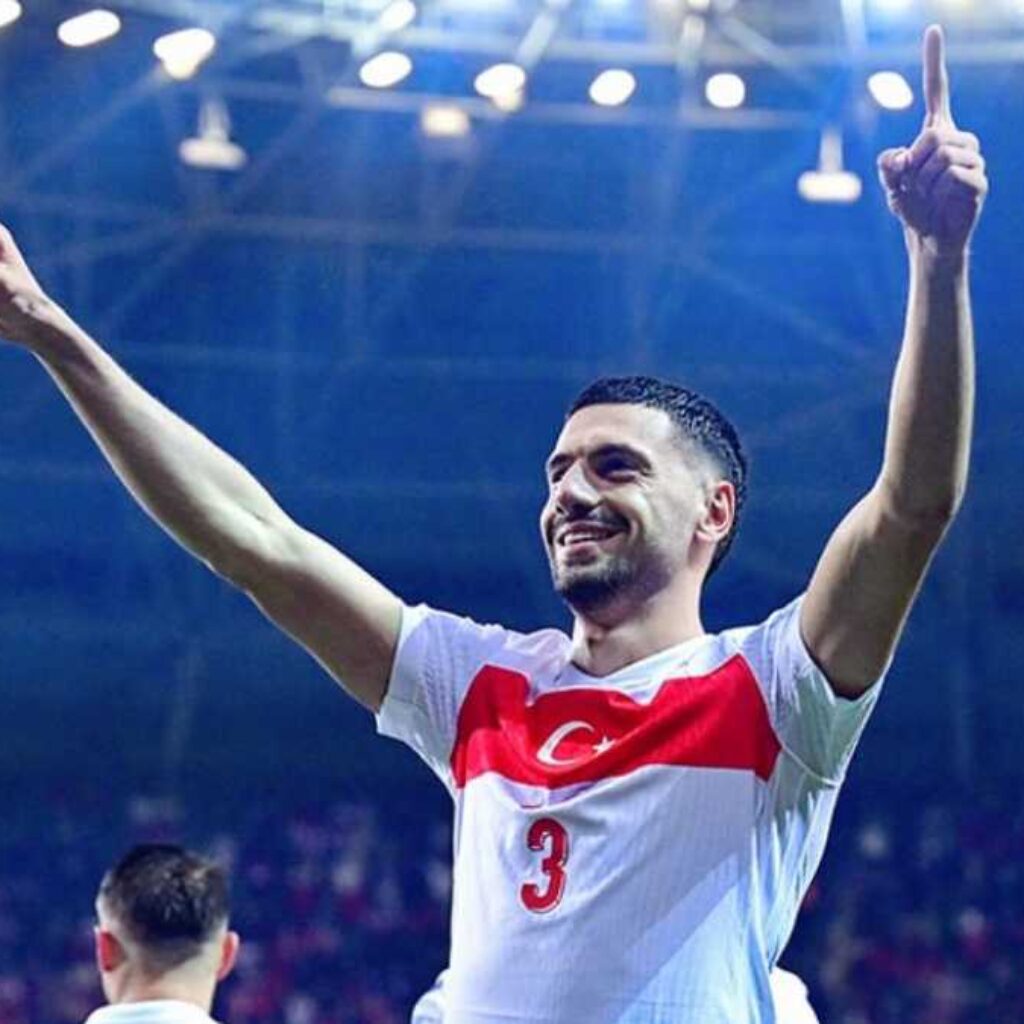 Al Ahli Siapkan Kontrak Baru untuk Merih Demiral