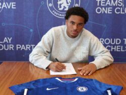 Chelsea Resmi Rekrut Bek Muda Riley Ebho dari West Ham
