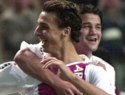 Dukung Chivu sebagai Pelatih, Ibrahimovic: Saya Harap Dia Tidak Menang!