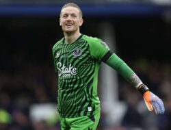 Jordan Pickford Teken Kontrak Baru di Everton