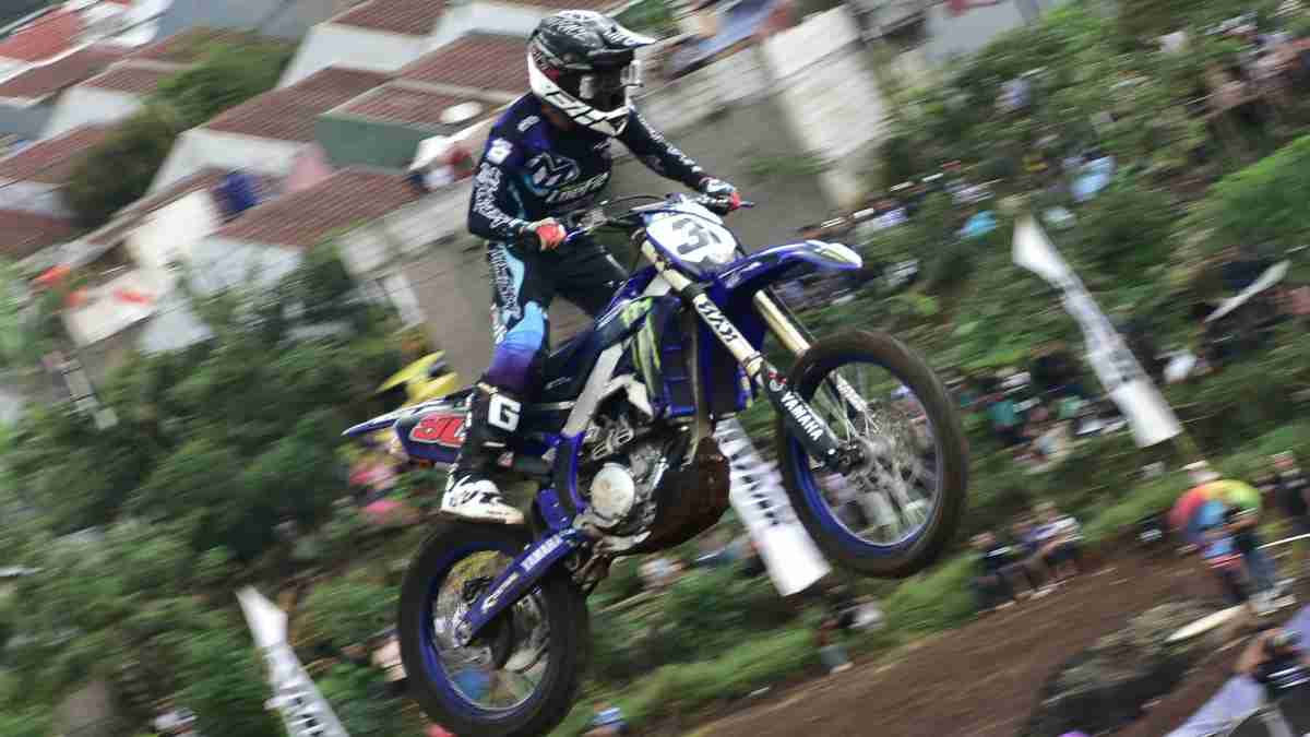 Kejurda Motocross Gairahkan Sumedang