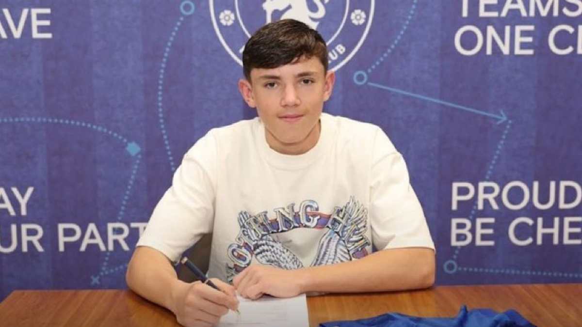 Reggie Walsh Resmi Teken Kontrak Profesional