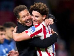Tak Bahas Kontrak Baru, Simeone Pastikan Julián Álvarez Bahagia di Atletico Madrid!