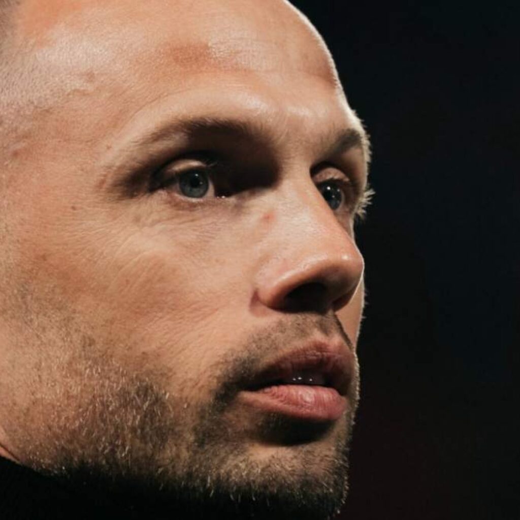 Ajax Pecat John Heitinga