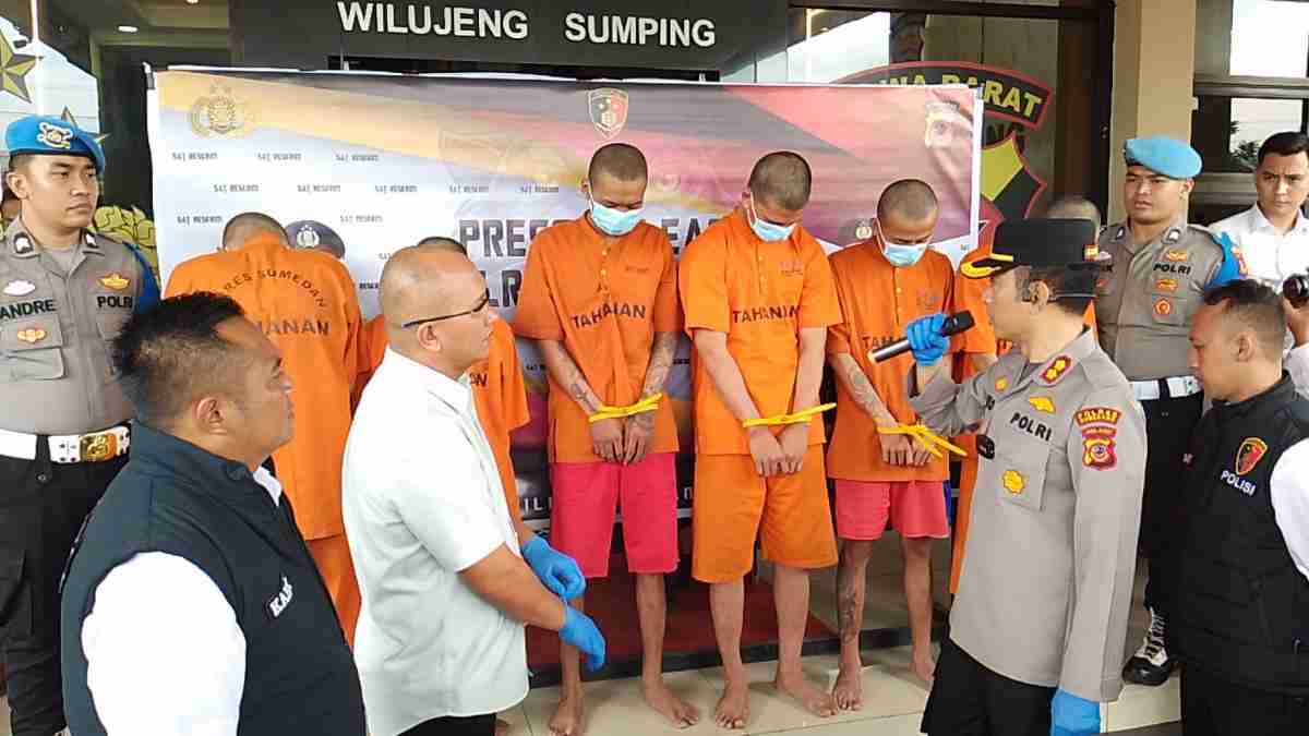 Curi Blocking Piece di Tol Cisumdawu