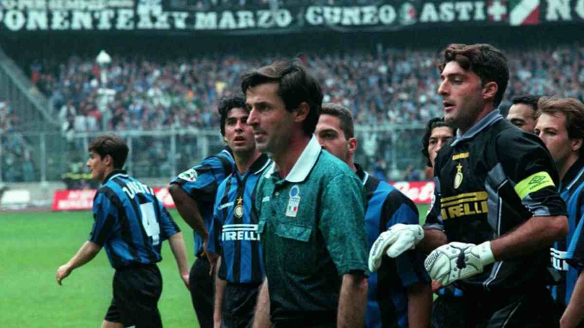 Legenda Inter Singgung Kontroversi Serie A 1998