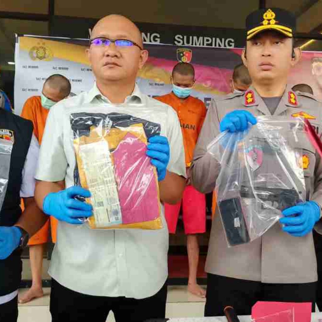 Preman asal Bandung Todongkan Pistol dan Rampas HP di Tol Cisumdawu, Pelaku Diringkus Polisi