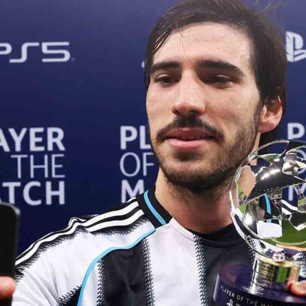 Tonali Bahagia di Newcastle