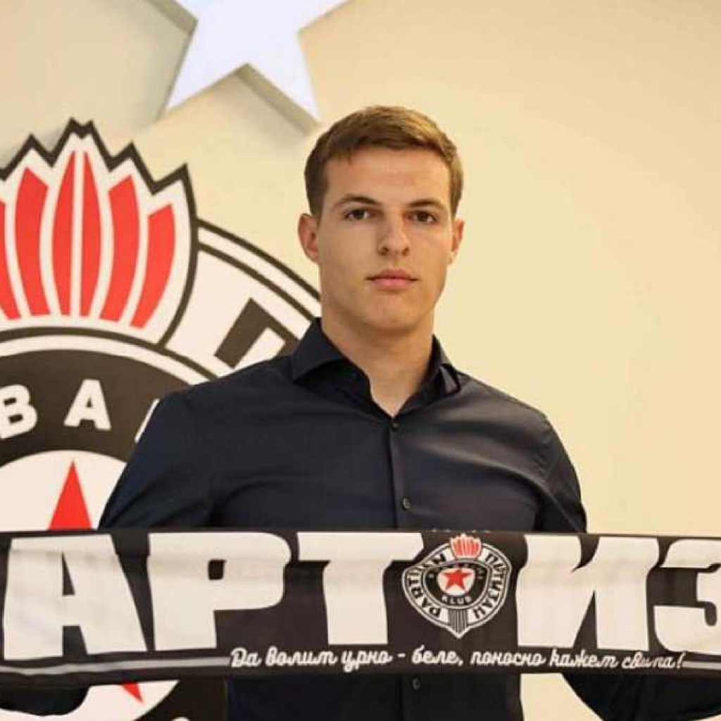 Setelah Dapat Füllkrug, AC Milan Fokus Gaet Striker Montenegro