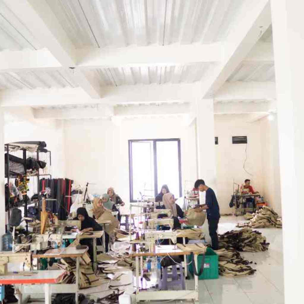 Corporate Gift Lebih Bernilai, Tas Custom