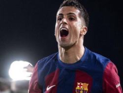 Barcelona Ajukan Tawaran Resmi ke Al Hilal, Peluang Inter Dapatkan Cancelo Tipis!
