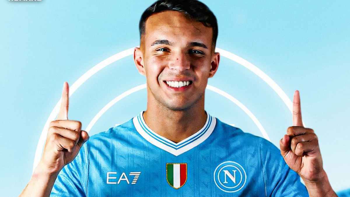 Giovane, Striker Incaran Inter Dibajak Napoli