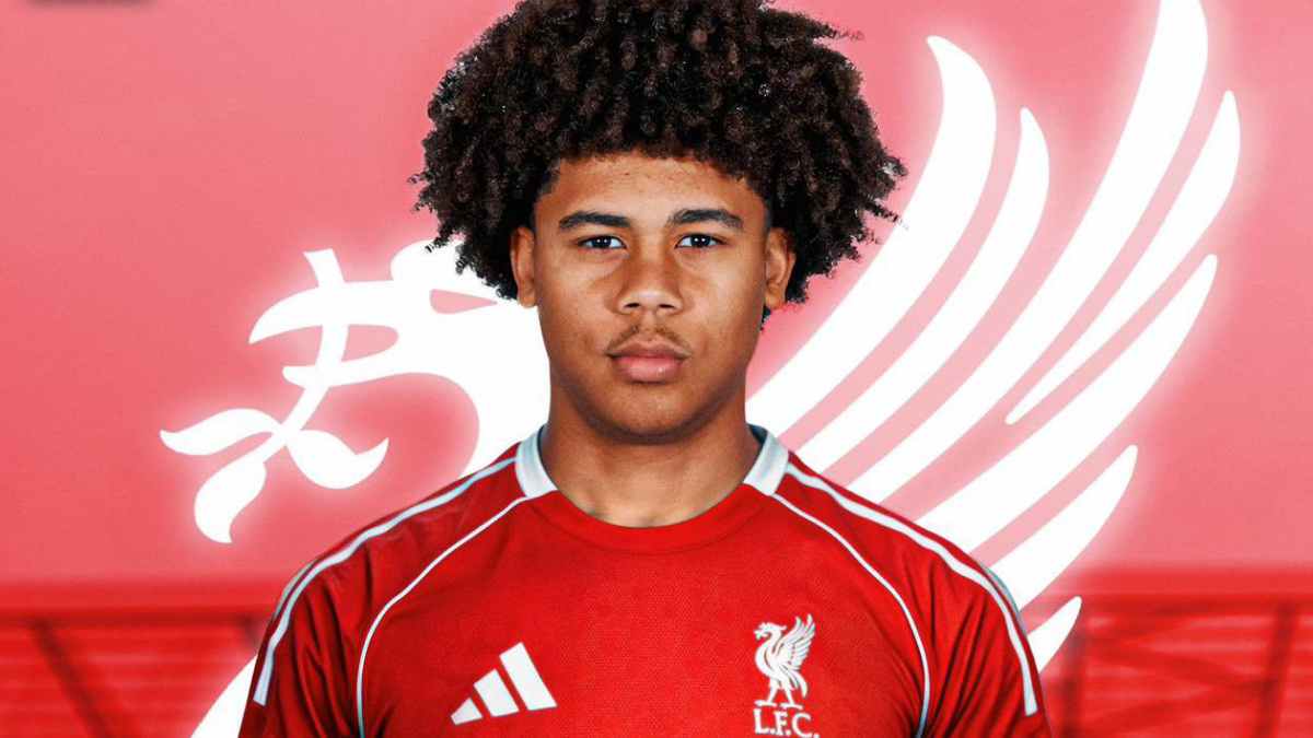 Liverpool Amankan Bek 17 Tahun asal Austria