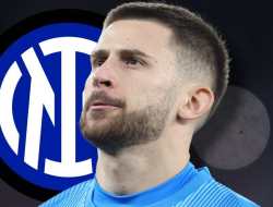 Sommer Pergi, Inter Bidik Vicario dan Dibu Martinez Jadi Suksesi
