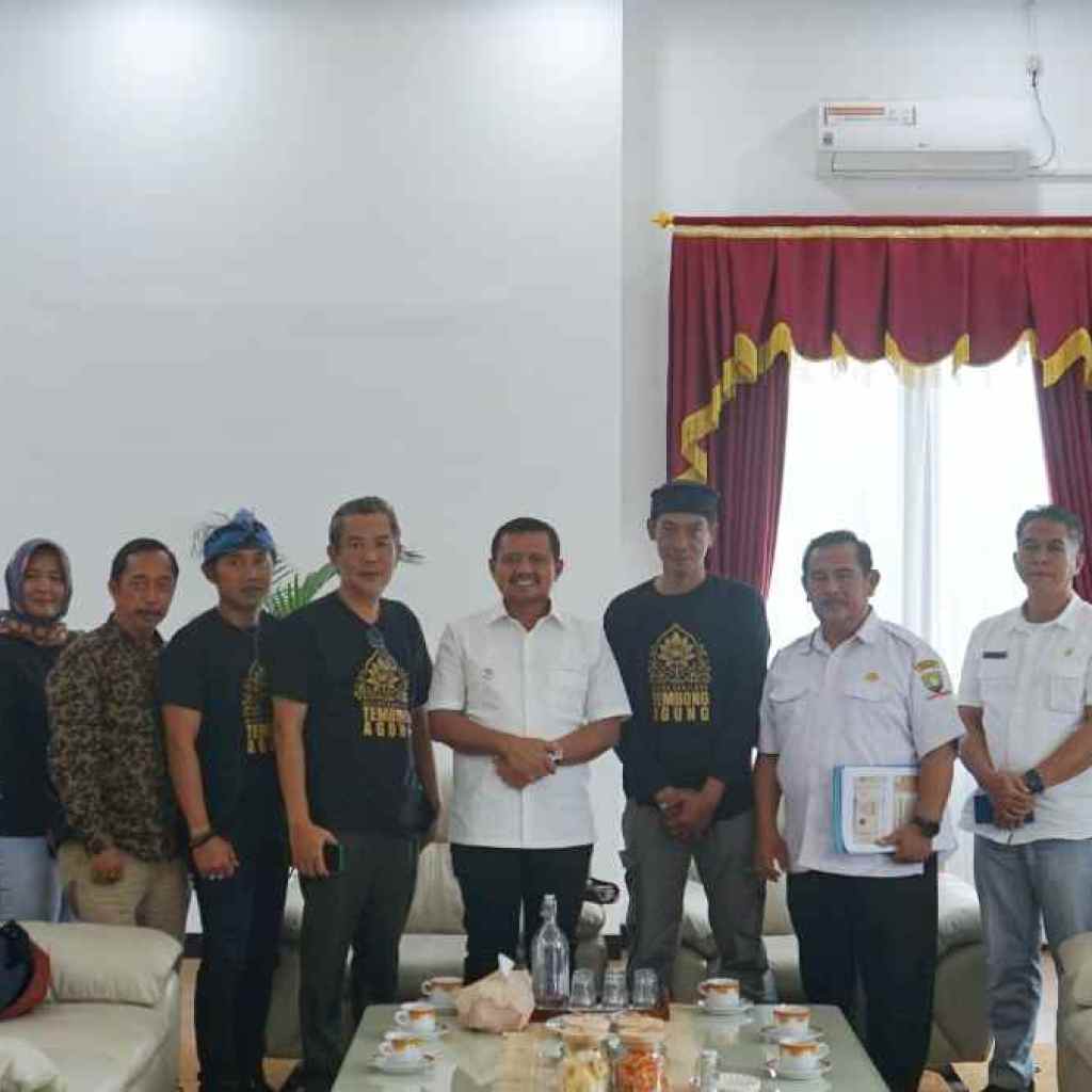 Bupati Sumedang Dukung Tradisi Adat Mapag Dangiang Tembong Agung di Darmaraja