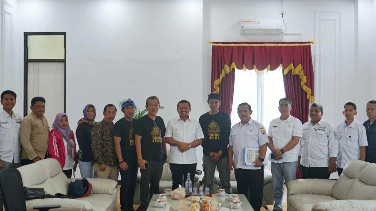Tradisi Adat Mapag Dangiang Tembong Agung di Darmaraja