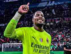 Milanisti Bisa Lega! Mike Maignan Teken Kontrak Jangka Panjang di Milan