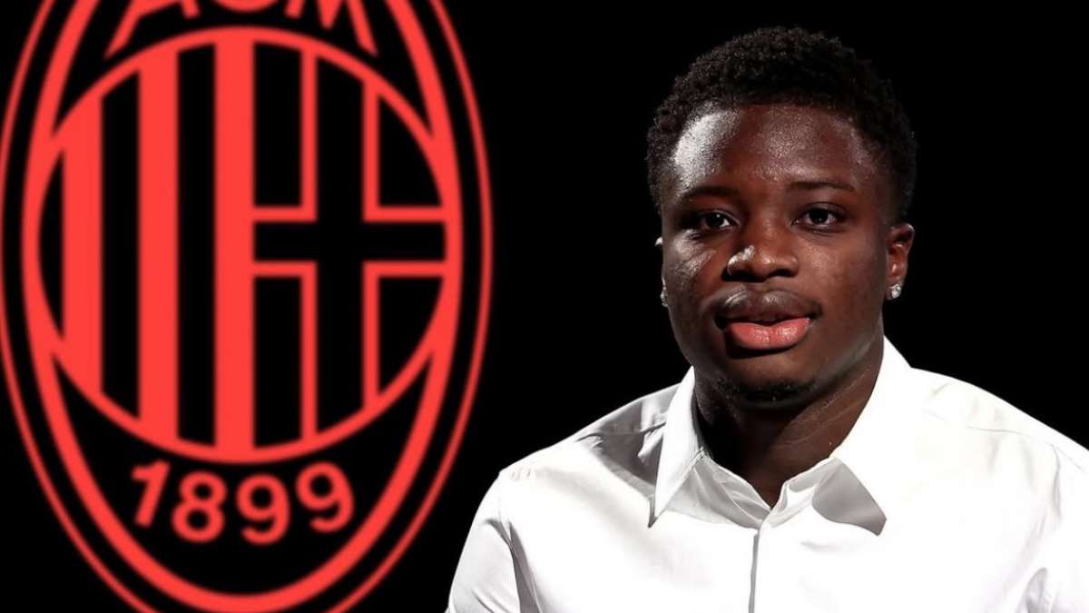 Nyaris Gabung PSV, Alphadjo Cisse ke AC Milan