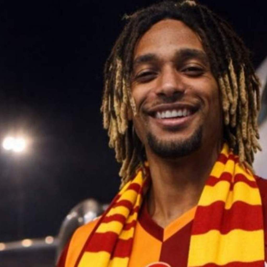 Sacha Boey, Bek Kanan Prancis Balik ke Galatasaray